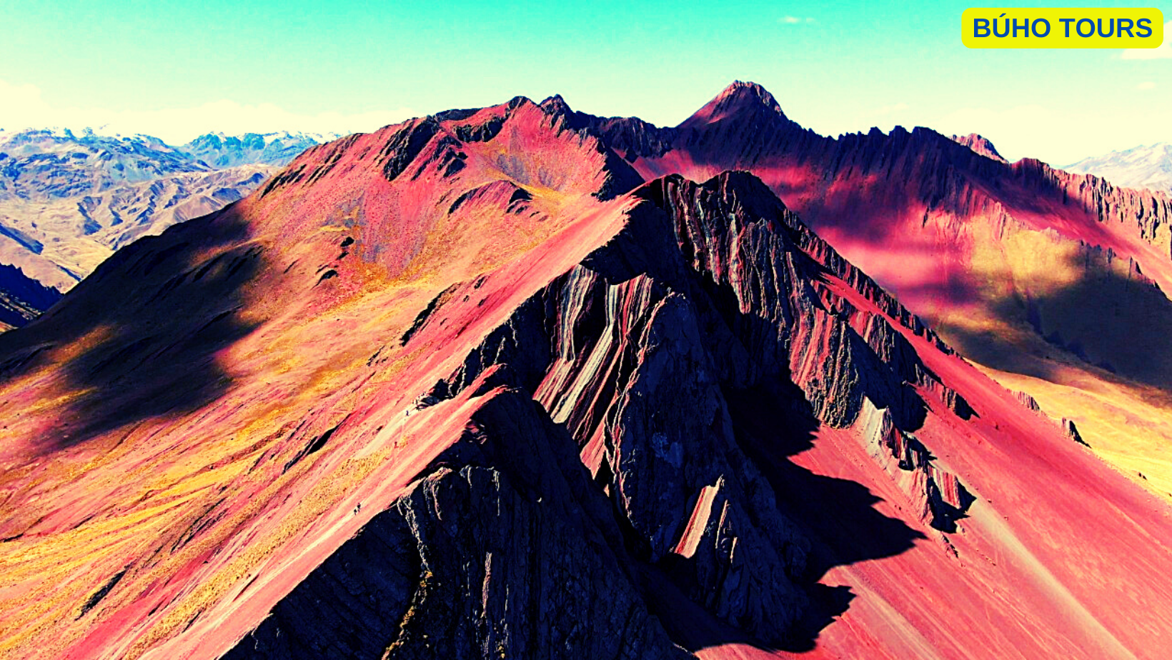Pallay Punchu Nueva Montaña de Colores Impresionante en Cusco.