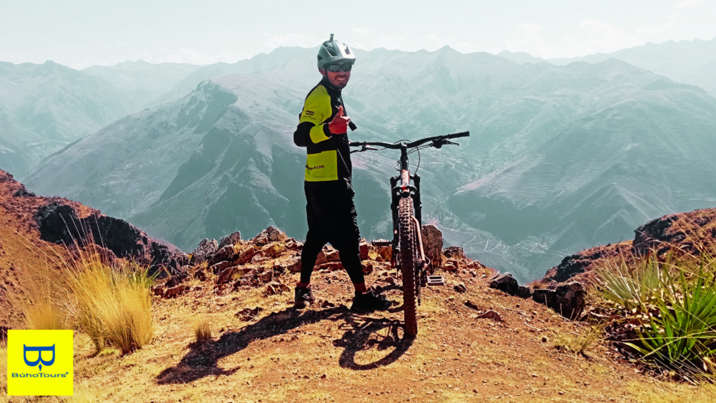Cusco mountain biking to Huchuy Qosqo Adventure buho tours