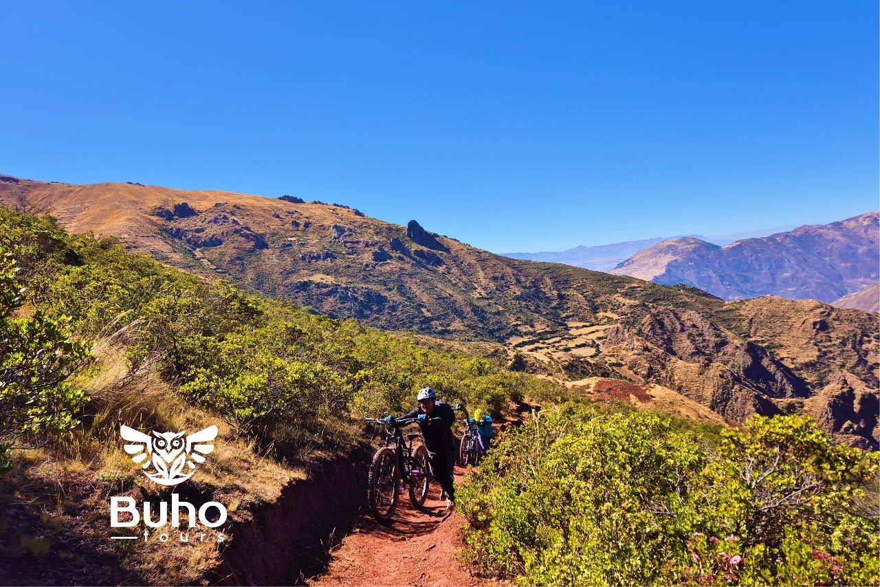 tour de enduro valle sagrado hard biking mtb cusco